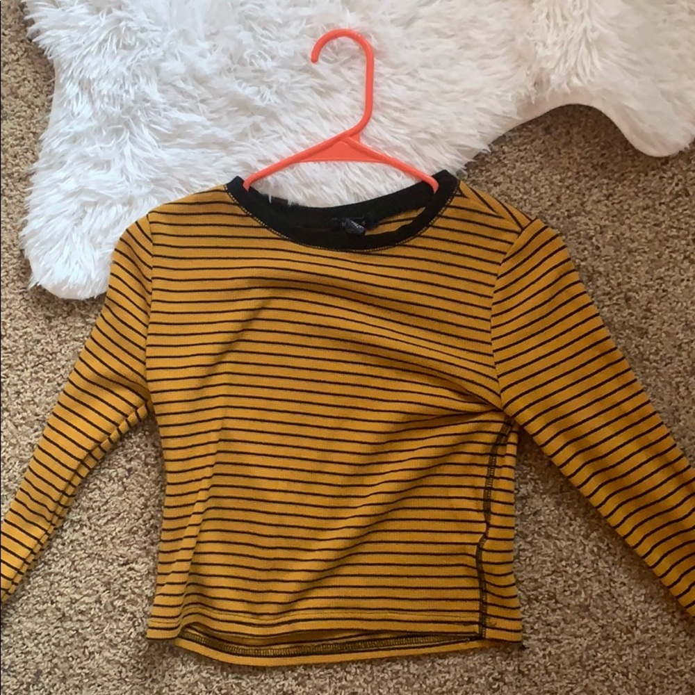 FOREVER 21 CROP SWEATER